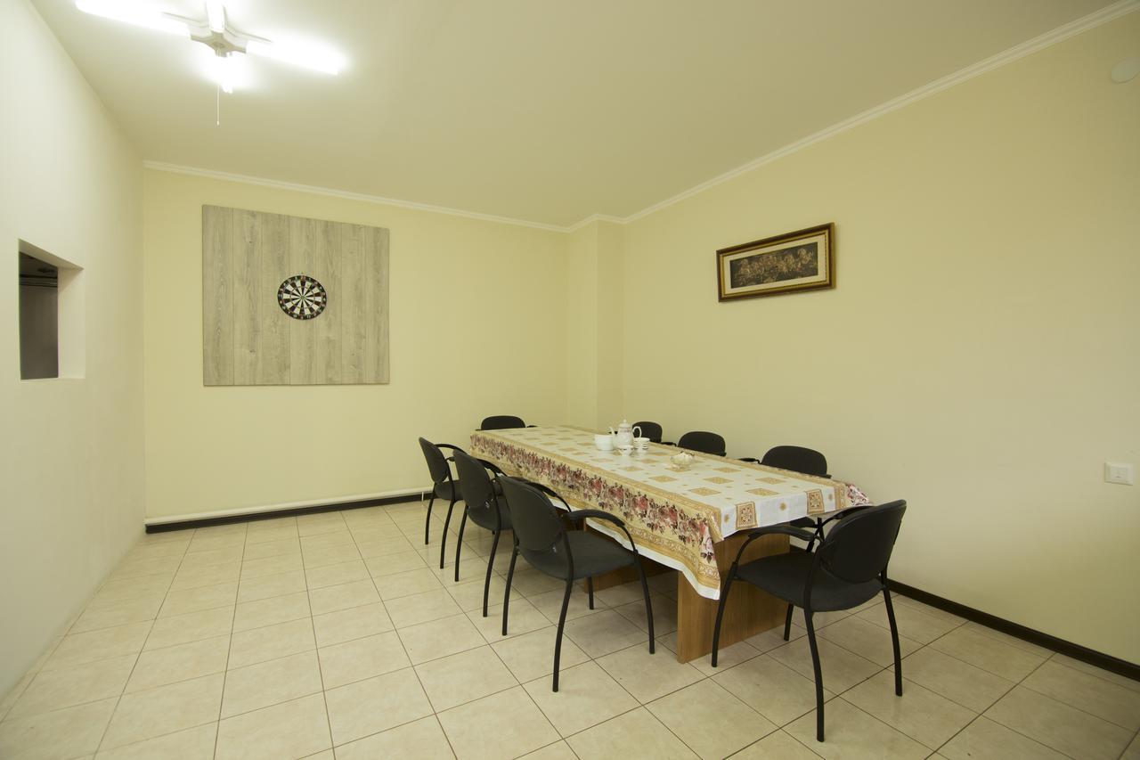Hostel Esal 오쉬 외부 사진